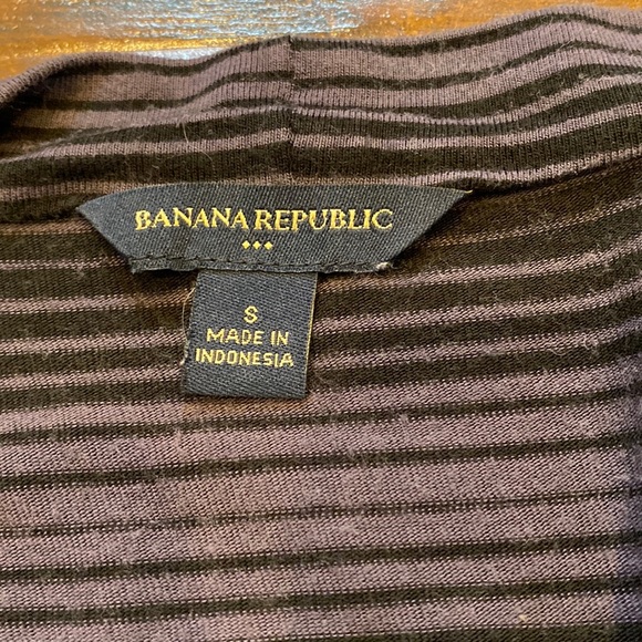 Banana Republic Grey/Black Striped 3/4th Sleeve Cowl Neck Top Size Small - Picture 4 of 6